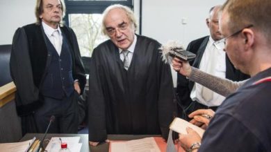 Germany has a "duty" to try former Nazis, even centenarians, believes lawyer Thomas Walther.